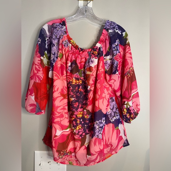 Carre Noir Floral Women's Top - Pink and Purple - Picture 5 of 5